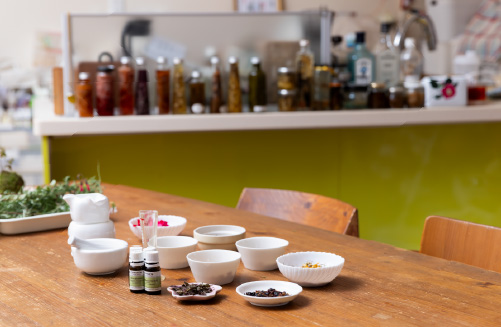 ハーブアロマテラピーバッチフラワーレメディの専門店　馥郁（ふくいく）｜新潟のWeb制作会社ケーネットの制作事例